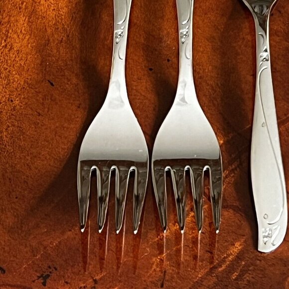 8 Vintage Insico Salad Forks Stainless Flatware Woodlore Interntional Silver - Picture 6 of 10